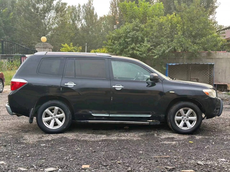 安阳12年丰田汉兰达6