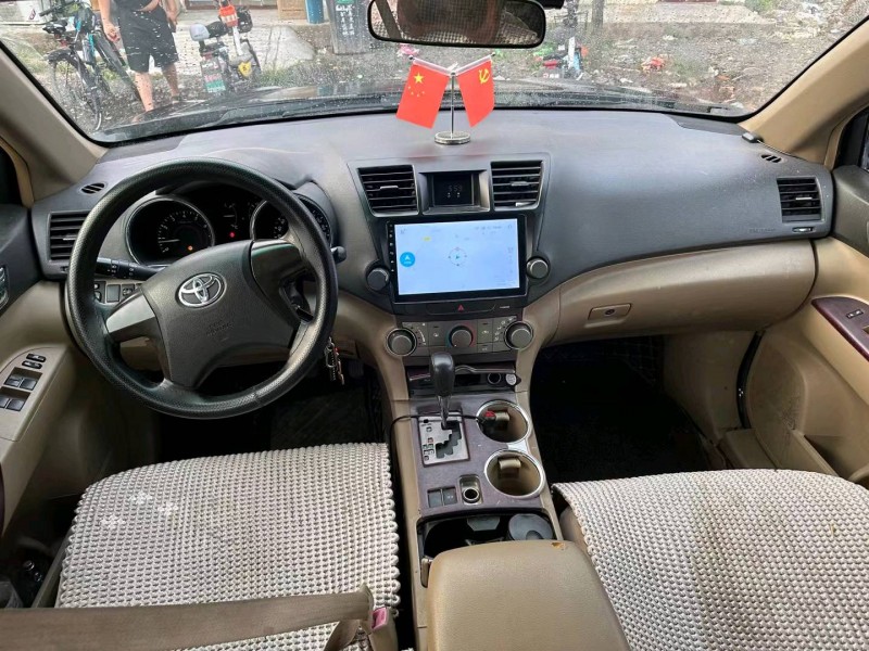 安阳12年丰田汉兰达7