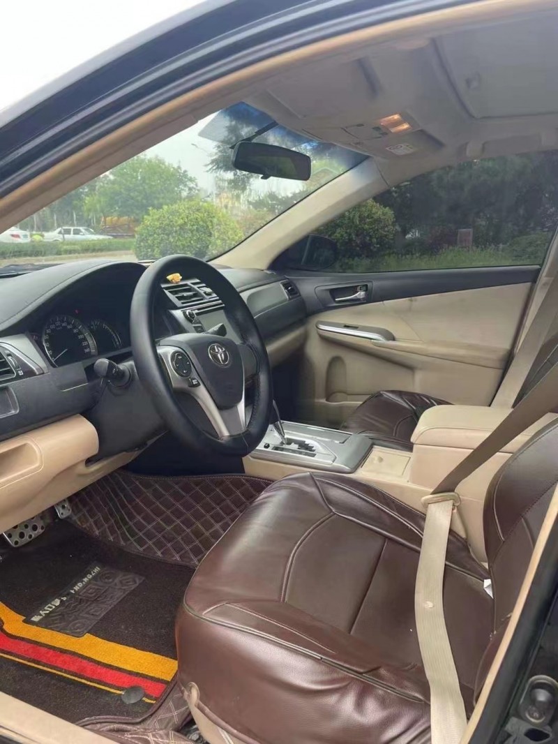 济宁13年丰田凯美瑞6