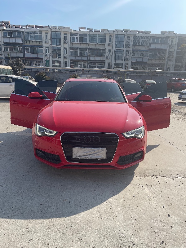 济宁16年奥迪A52