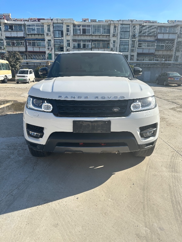 济宁17年路虎揽胜运动1