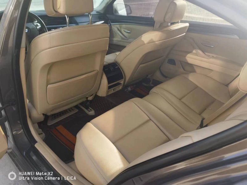 济宁13年宝马5系6