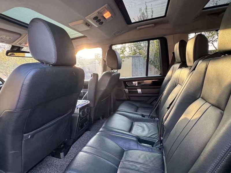 青岛11年路虎发现7