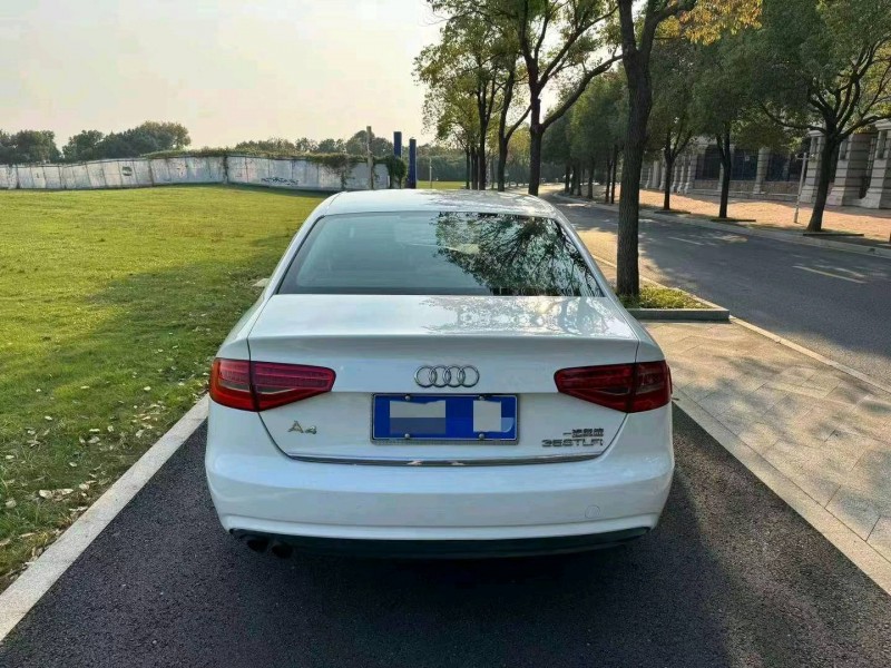 嘉兴14年奥迪A4L4