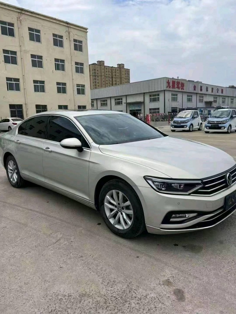 济宁22年大众迈腾3
