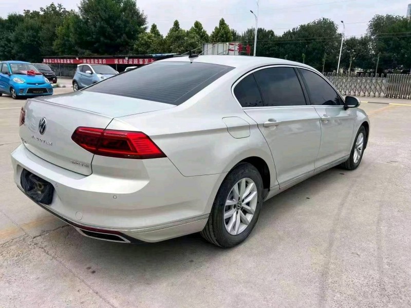 济宁22年大众迈腾7