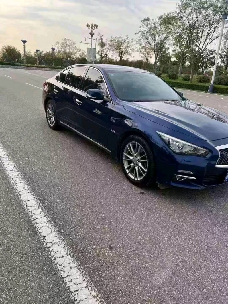 济宁16年英菲尼迪Q50L3