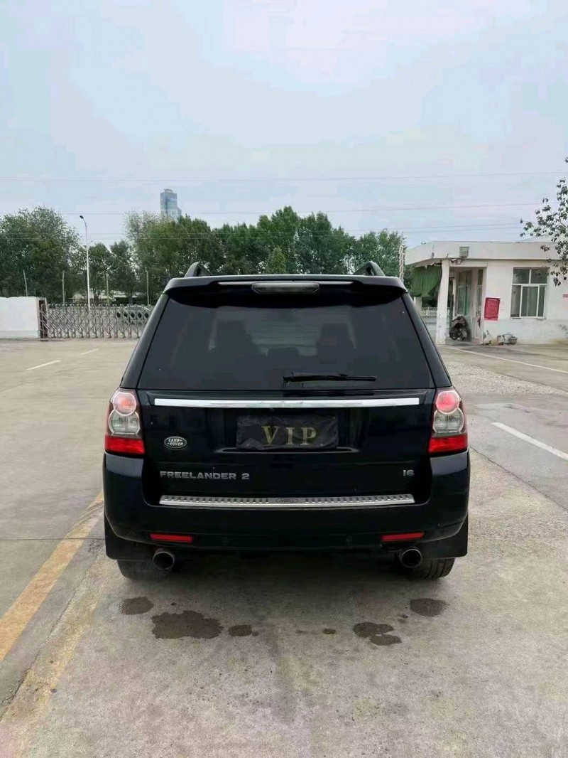 济宁12年路虎神行者9