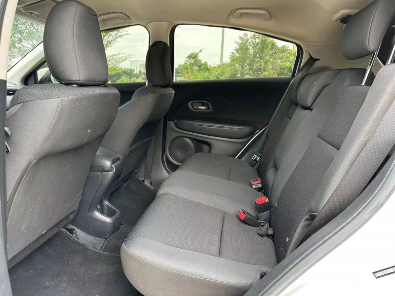 汕头21年本田缤智6