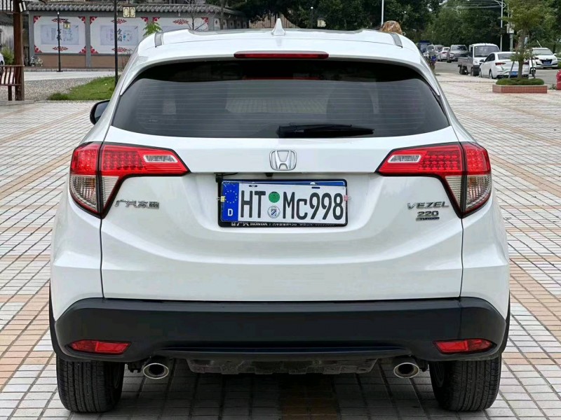 汕头21年本田缤智9