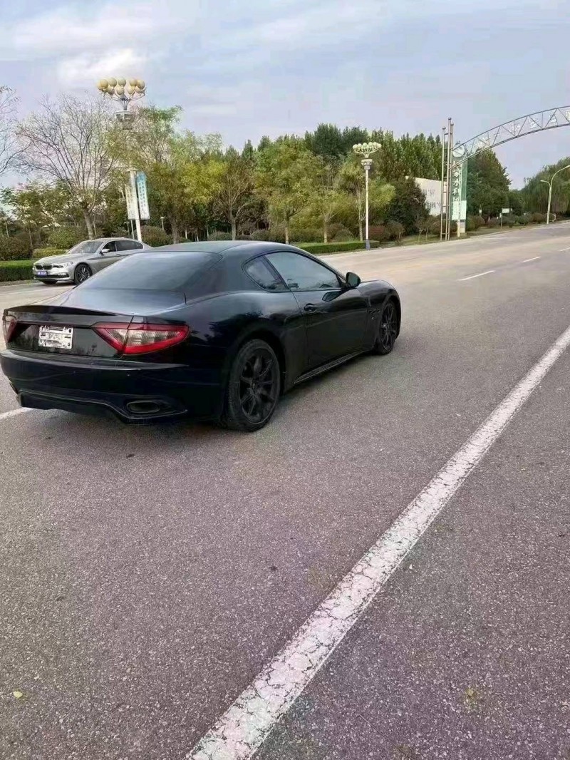 济宁14年玛莎拉蒂GT S7