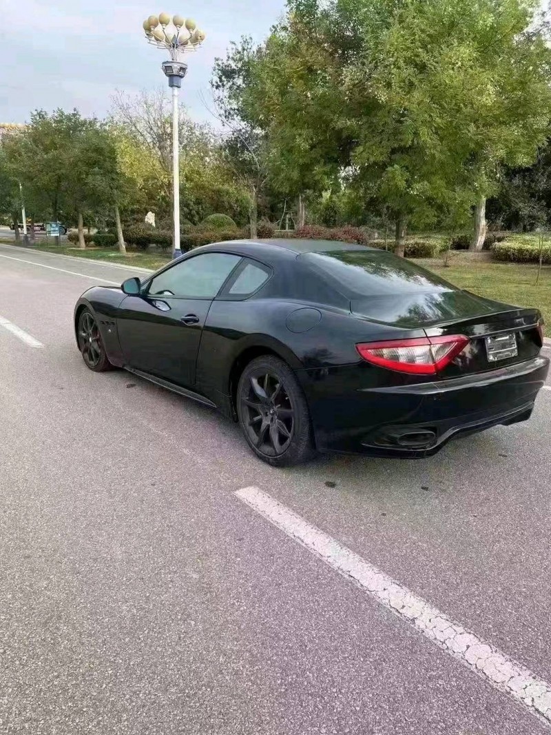 济宁14年玛莎拉蒂GT S8