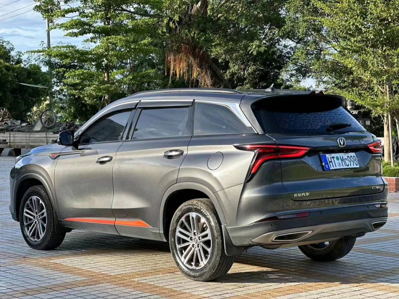 汕头21年长安汽车CS757