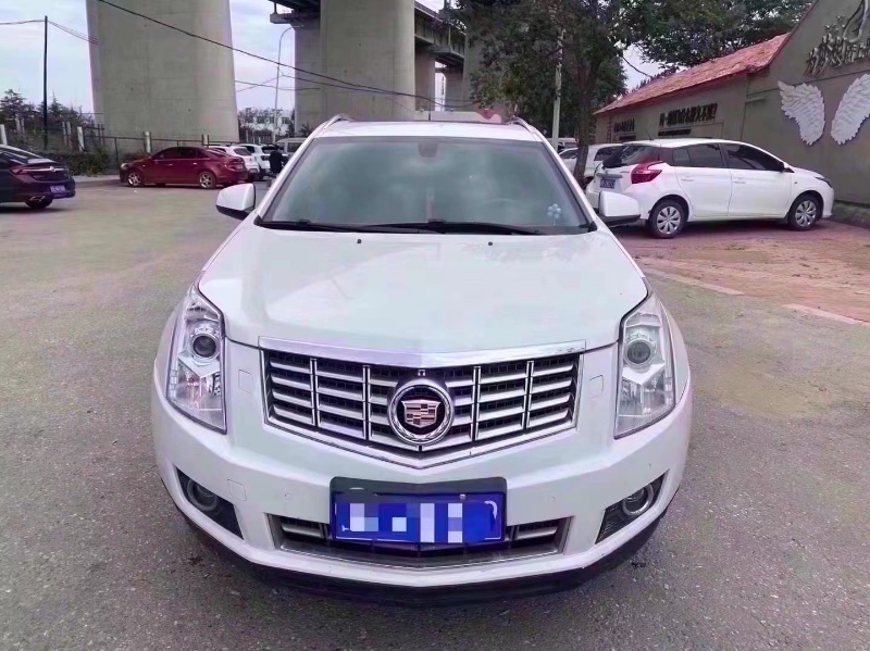 青岛14年凯迪拉克SRX1