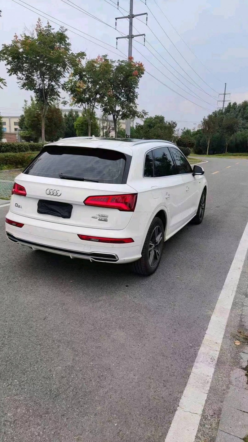 嘉兴21年奥迪Q59