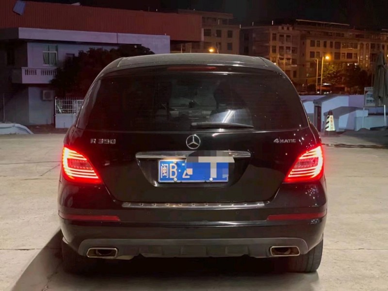 东营11年奔驰R3