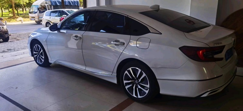 邵阳22年本田雅阁3