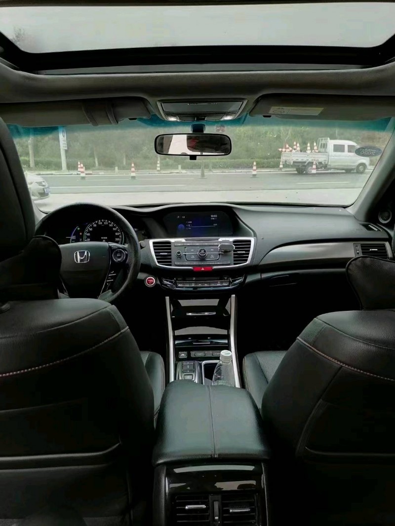 邢台18年本田雅阁2