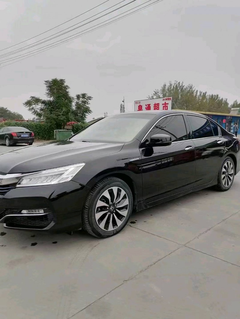 邢台18年本田雅阁5