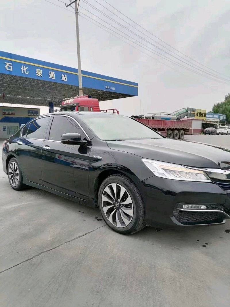 邢台18年本田雅阁9