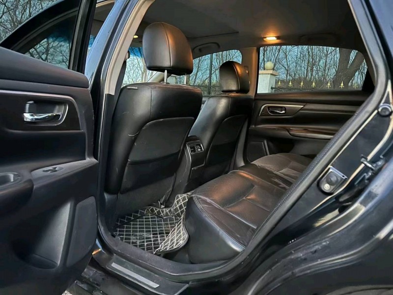 保定14年日产天籁4