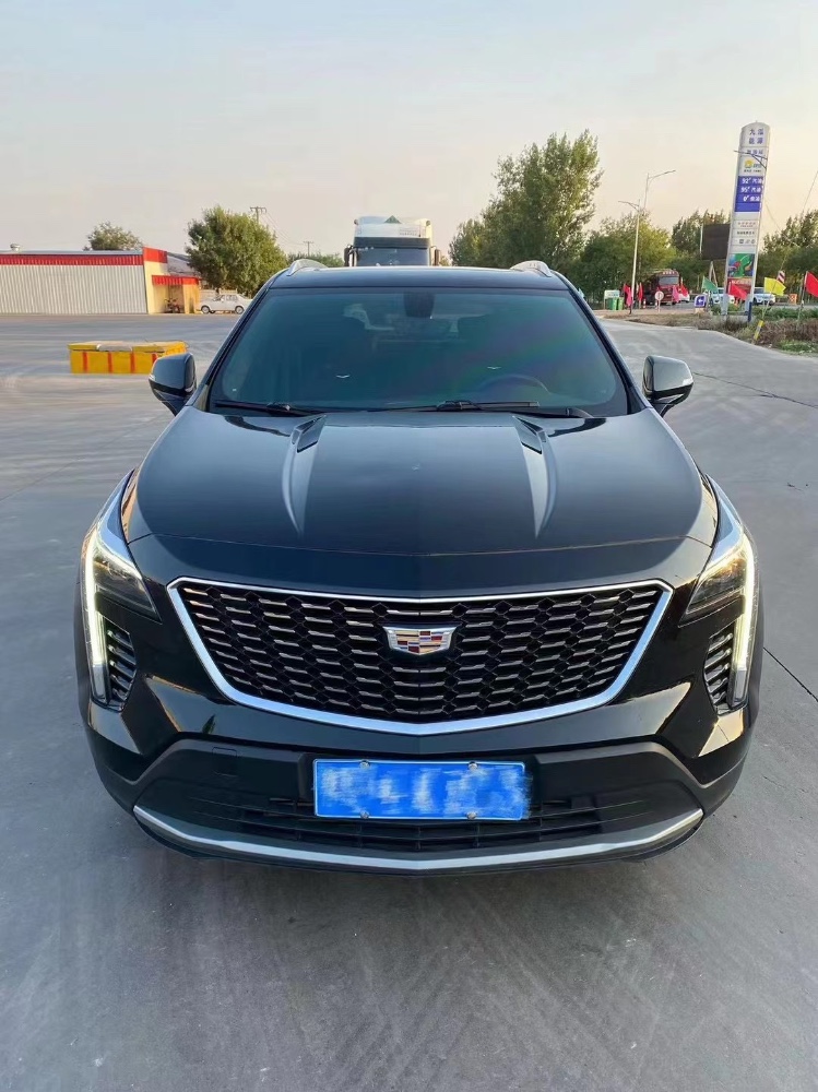 濱州20年凱迪拉克XT41