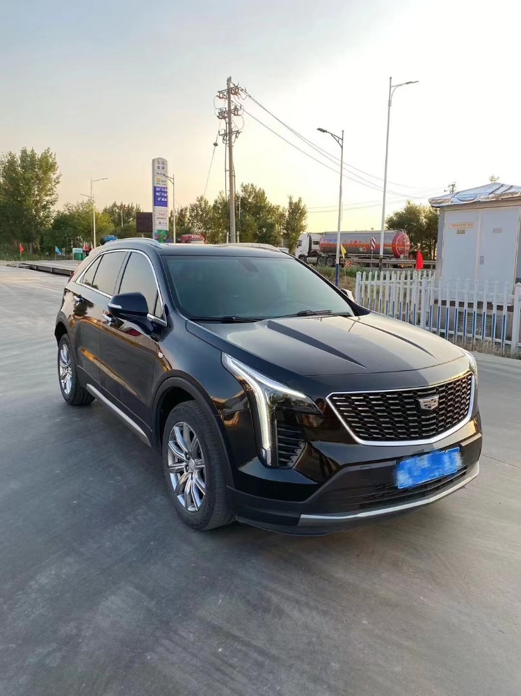 濱州20年凱迪拉克XT44