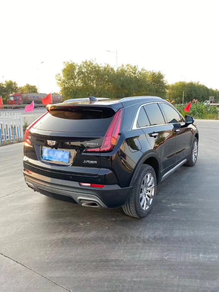 濱州20年凱迪拉克XT48