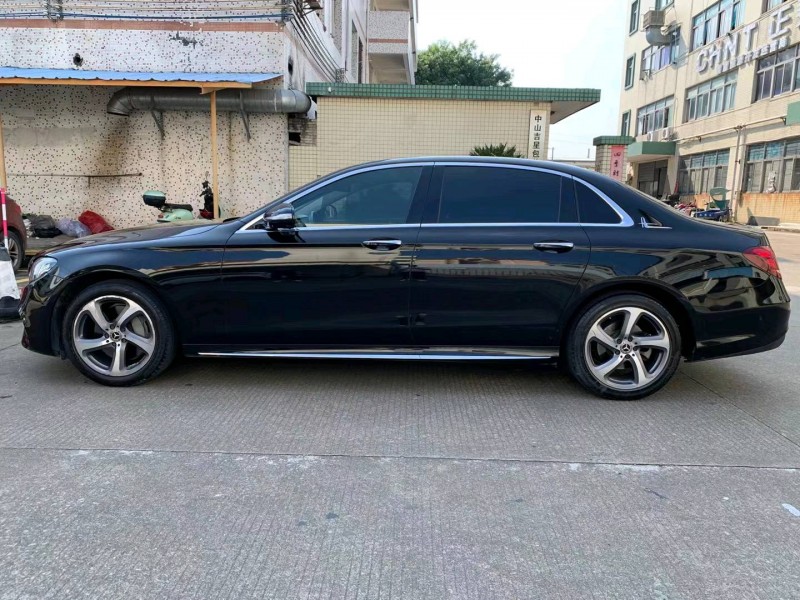 中山18年奔驰E3