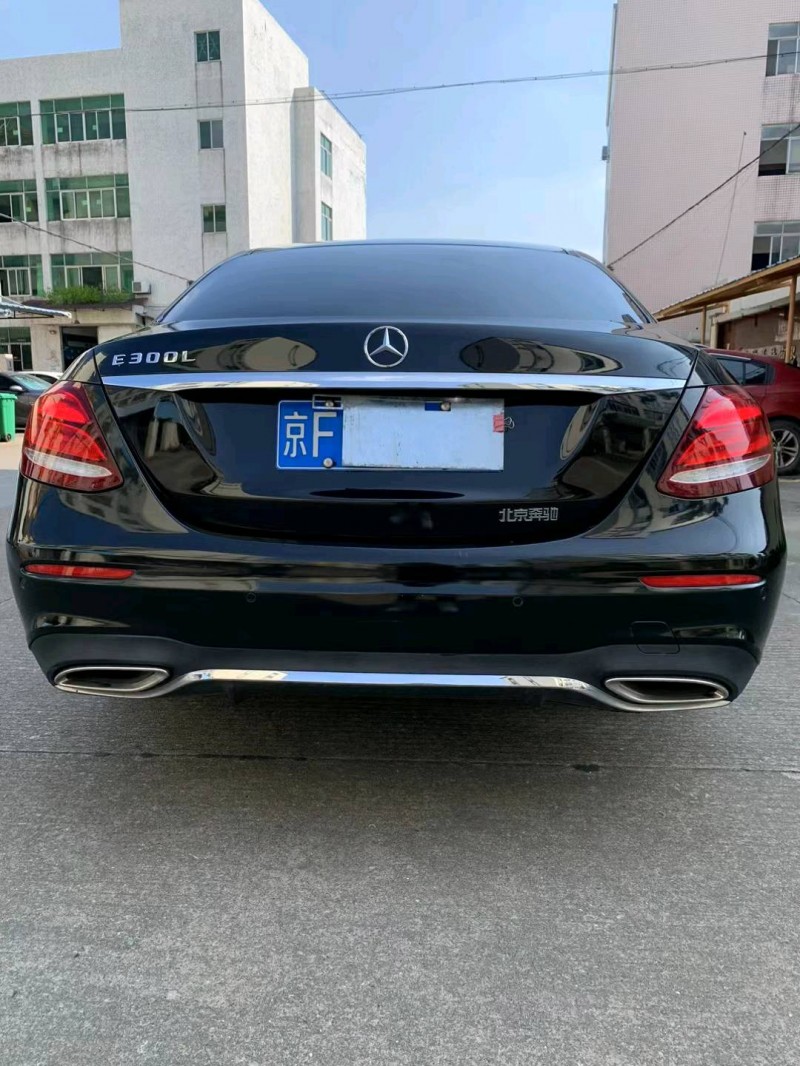 中山18年奔驰E9