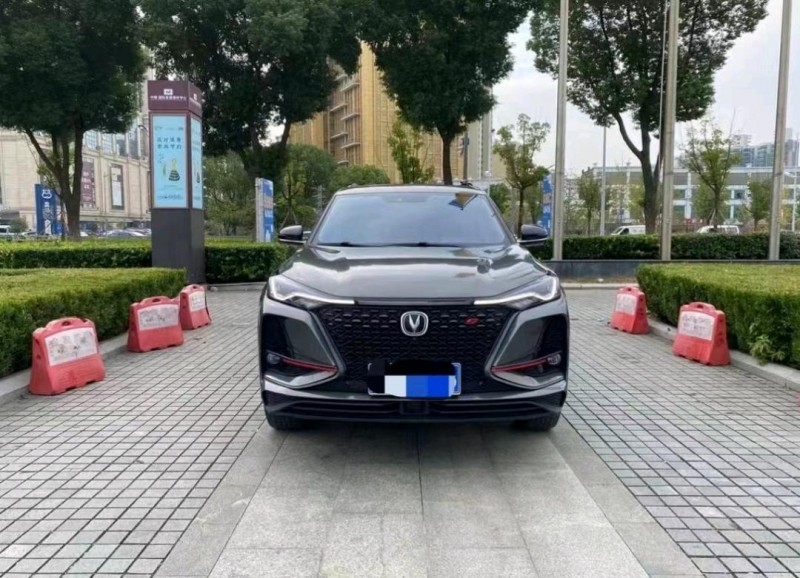 苏州21年长安汽车CS751