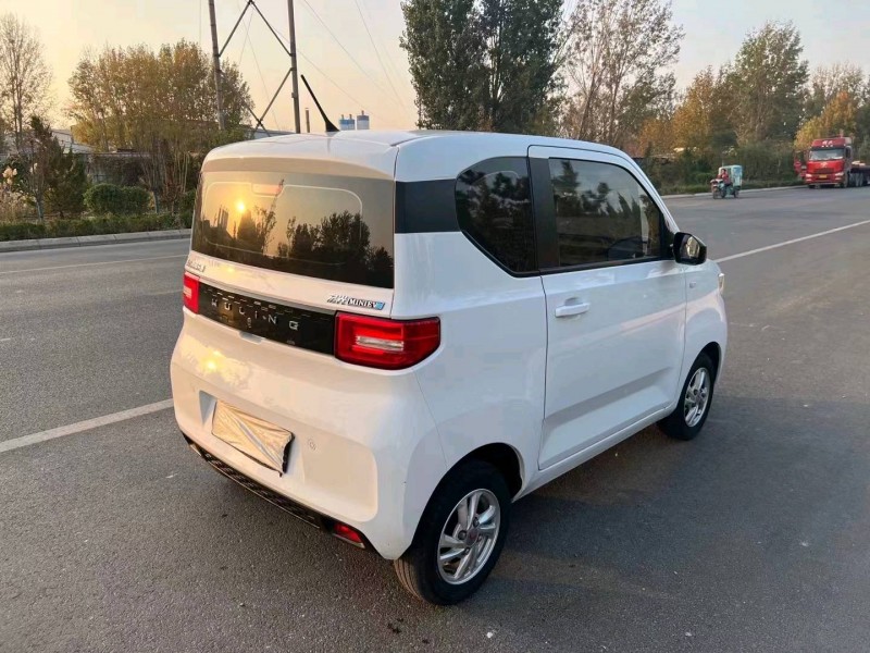 棗莊22年五菱汽車宏光MINI EV7