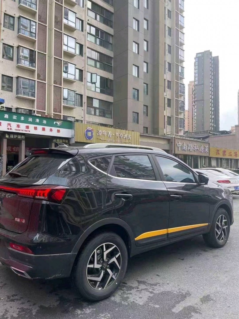 宜昌23年江淮思皓X69