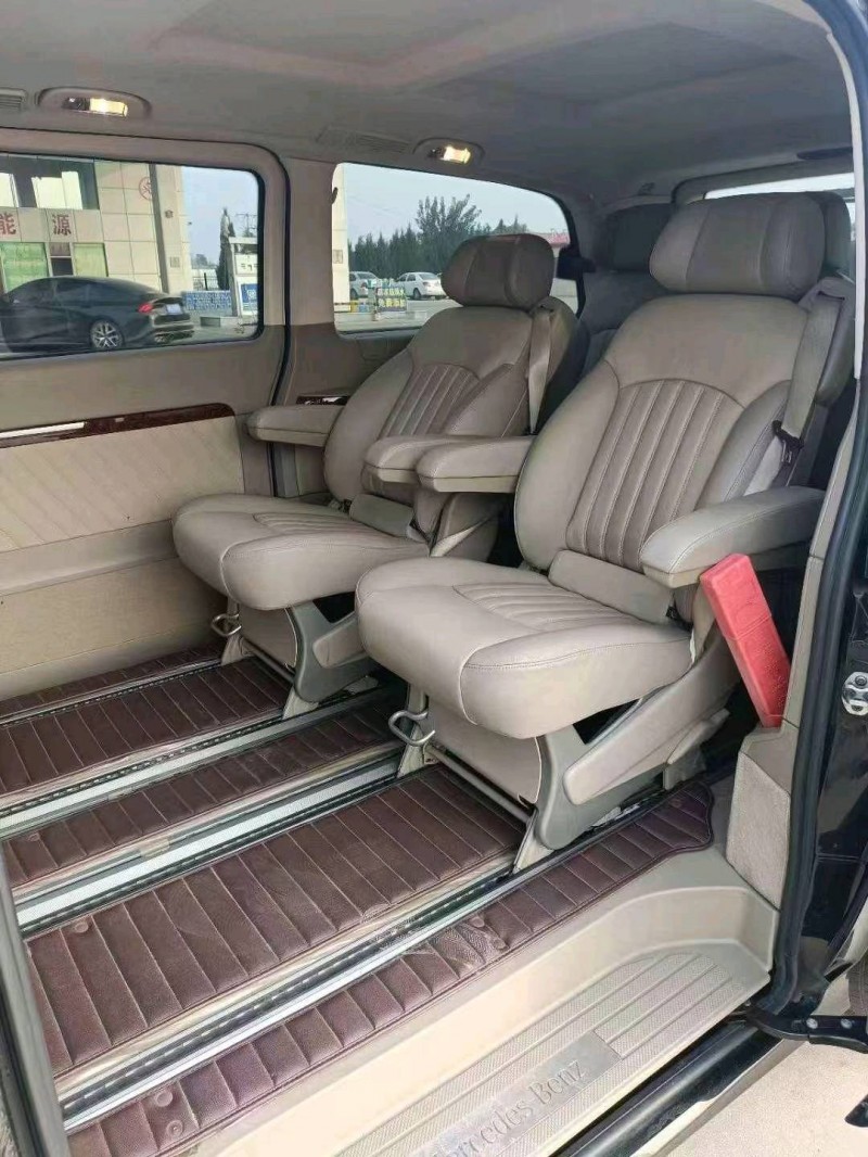 邯郸17年奔驰唯雅诺9