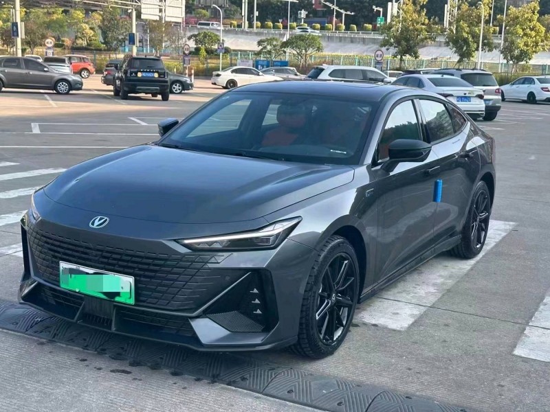 枣庄23年长安汽车UNI-V3