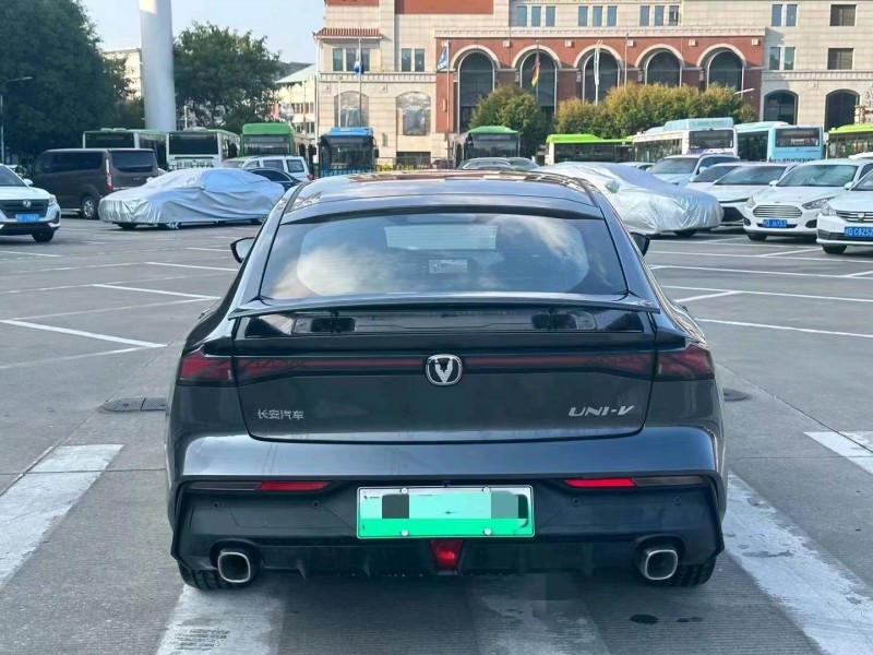 枣庄23年长安汽车UNI-V9