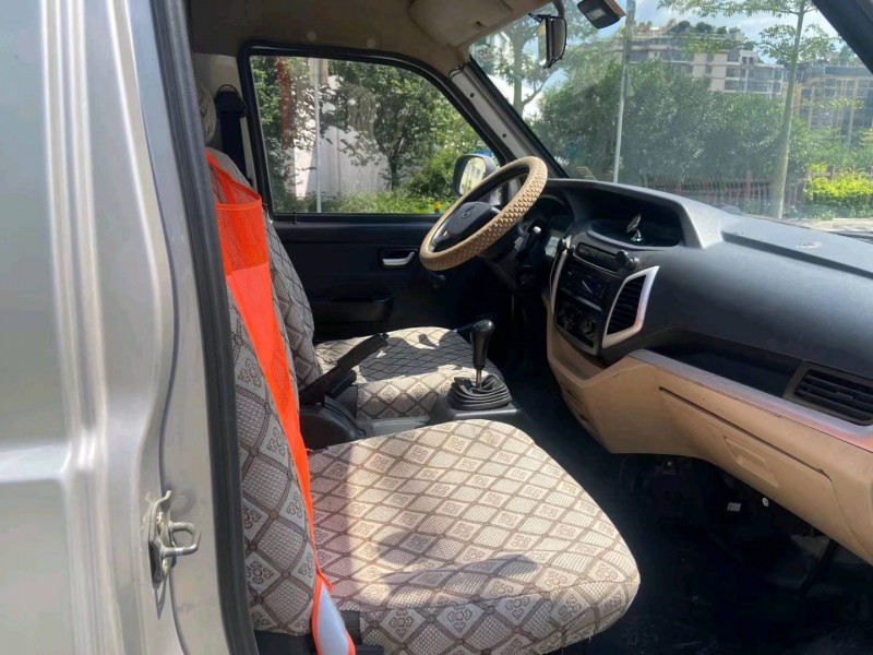 广州19年长安汽车跨越8