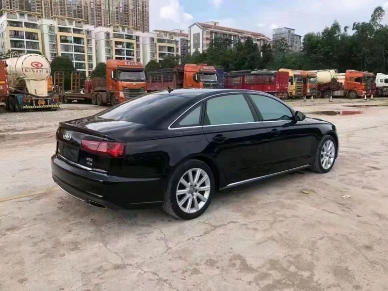 南寧18年奧迪A6L8