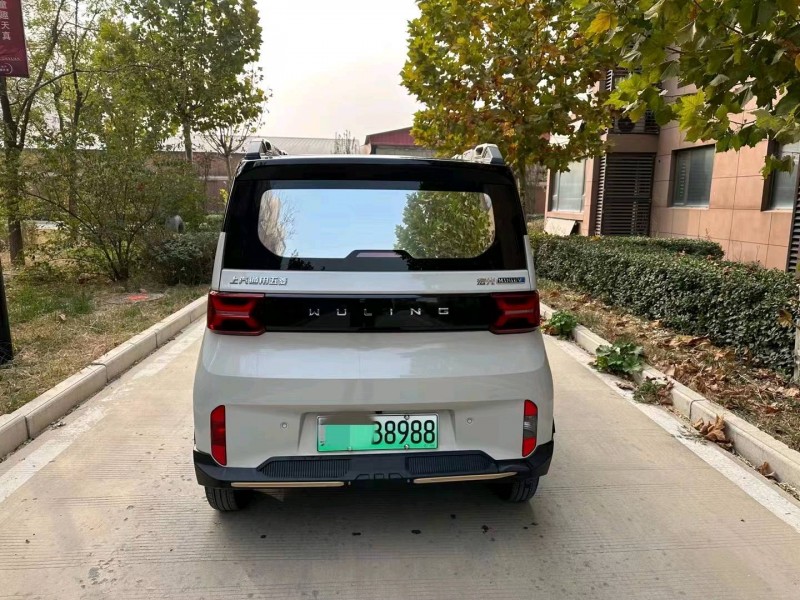 邯鄲23年五菱汽車宏光MINI EV9