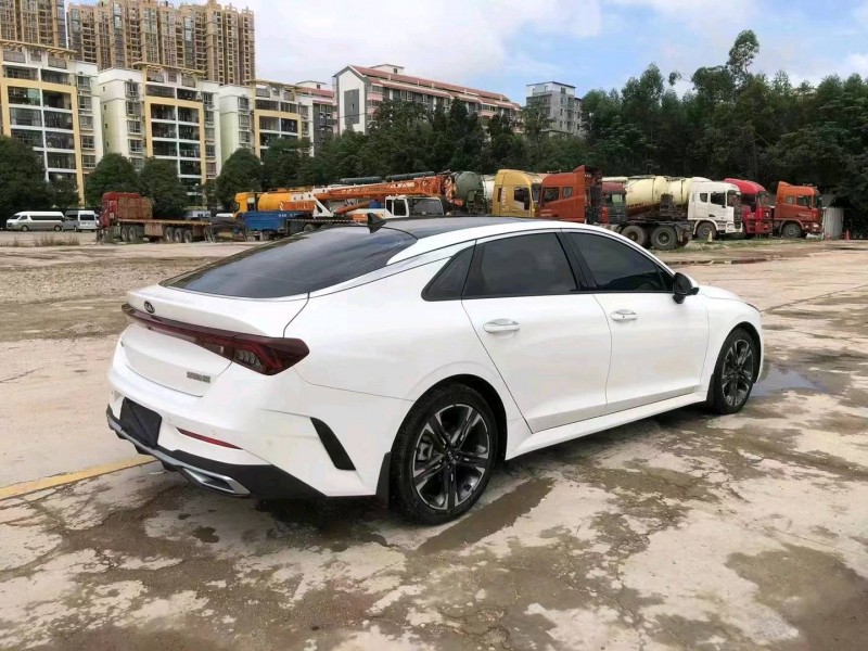 南寧21年起亞K58