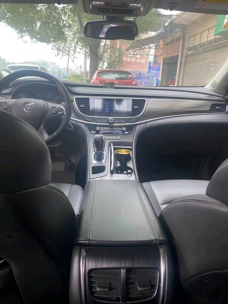 衡阳21年别克君越4