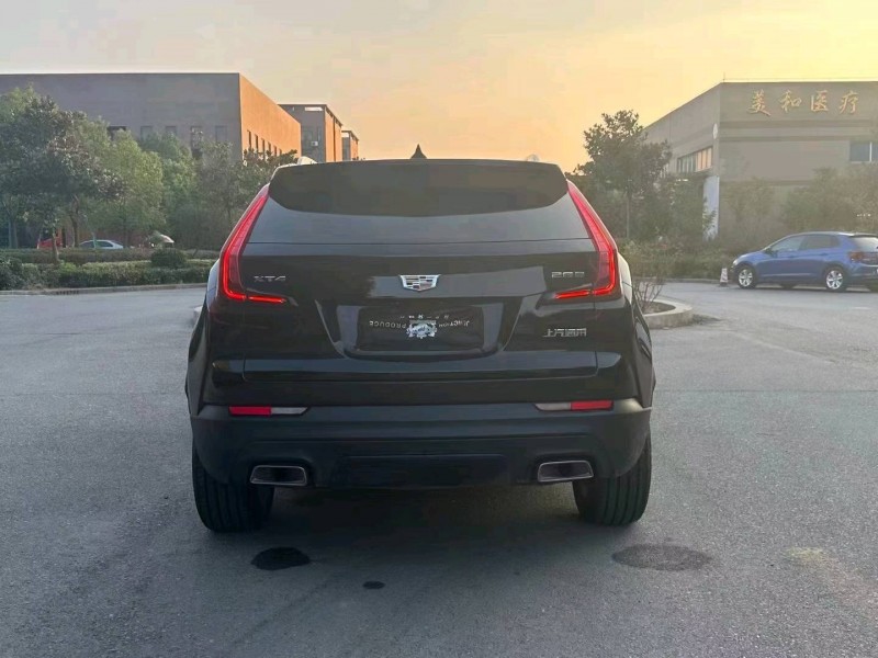 襄陽22年凱迪拉克XT49