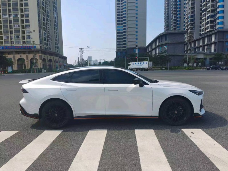 梧州23年長安汽車UNI-V6