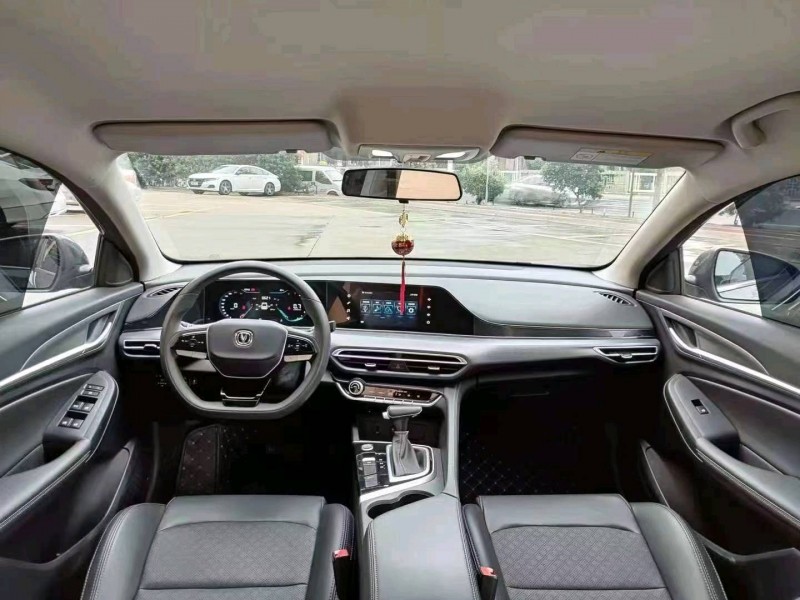 珠海22年长安汽车逸动4