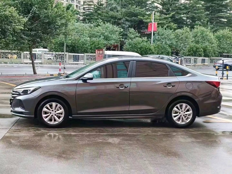 珠海22年长安汽车逸动8