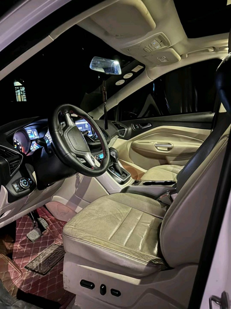 嘉兴14年福特翼虎4