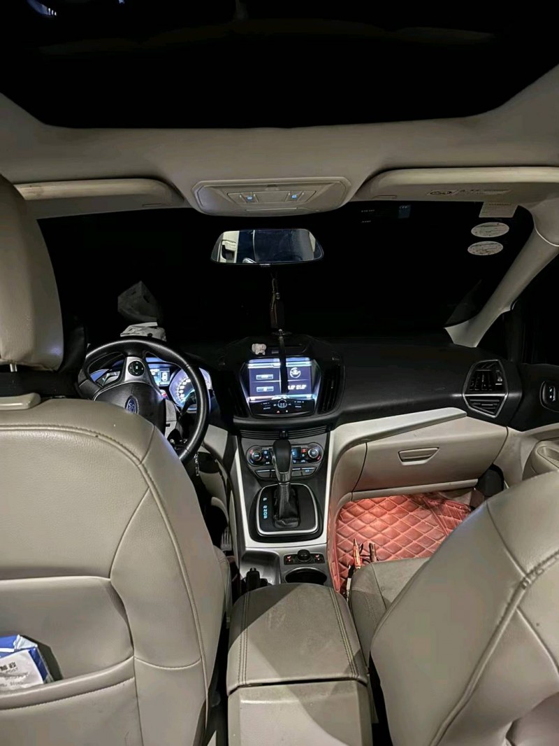 嘉兴14年福特翼虎6