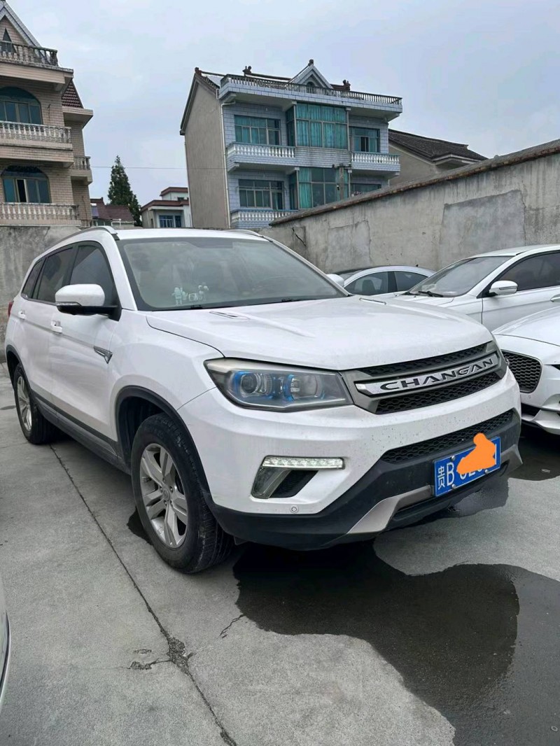 嘉兴18年长安汽车CS751