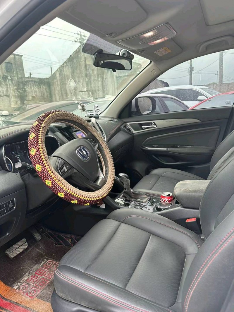 嘉兴18年长安汽车CS754