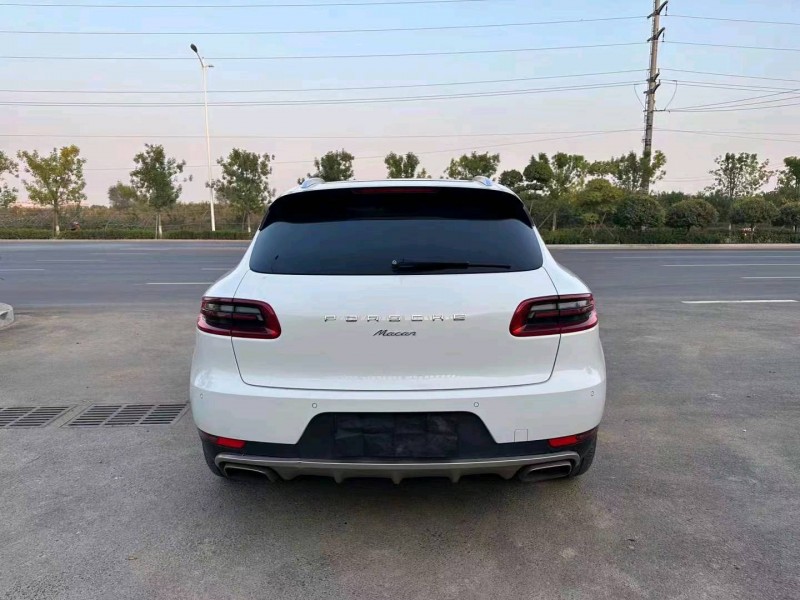枣庄16年保时捷Macan9